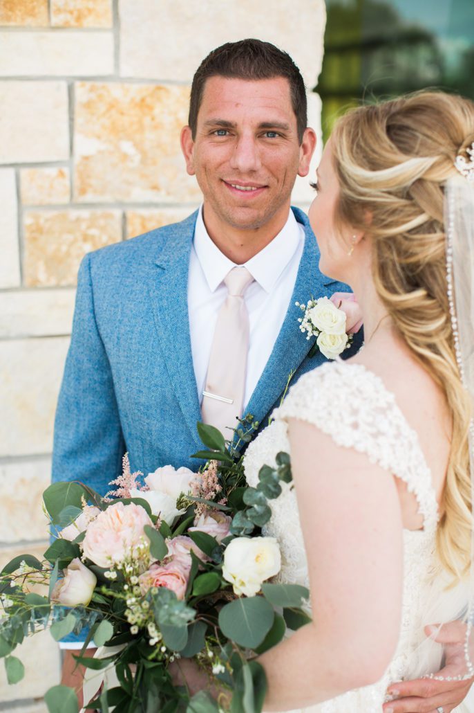 groom and bride portrait